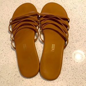 TKEES sandals